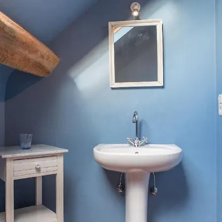 Holiday home Ferme De L'airbois - Des Ecuries 12pers Yvoir